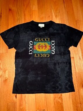 Gucci Black Loved Runway Distressed Logo Tshirt 🔥🔥